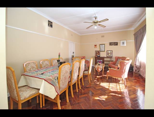 3 BEDROOM HOUSE FOR SALE IN CROSBY